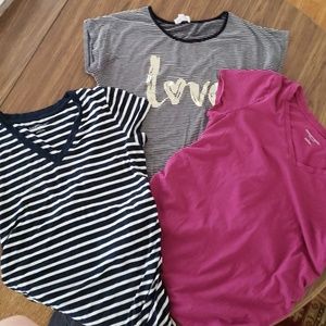 Maternity shirts lot